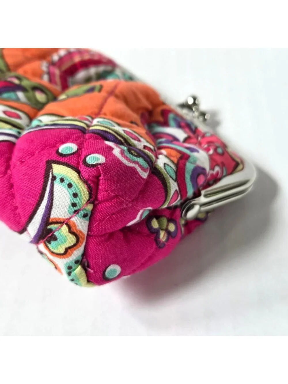 Vera Bradley Kiss Lock Coin Purse Pink Swirls Colorful Preppy Beachy Travel 5X4
